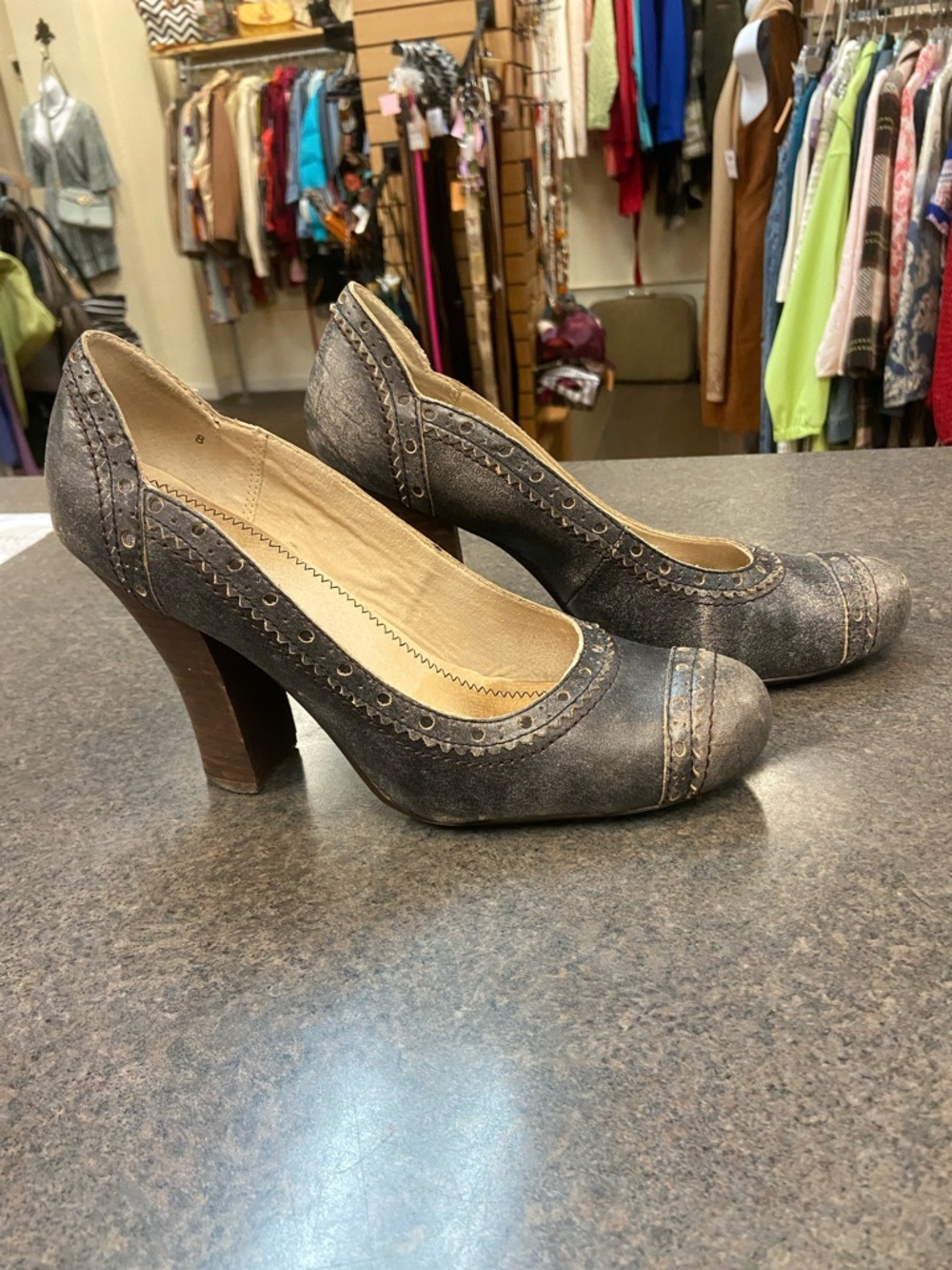 Seychelles Distressed Brown Leatherette Heels